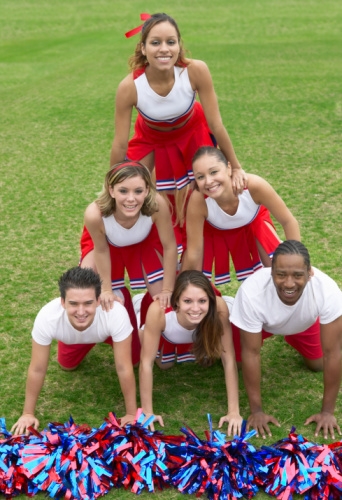 Cheerleaders in pyramid