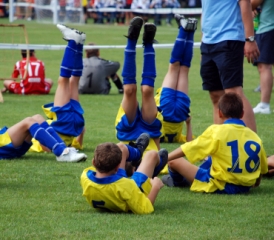 Dynamic Stretching Best for Sports Warmup | MomsTeam